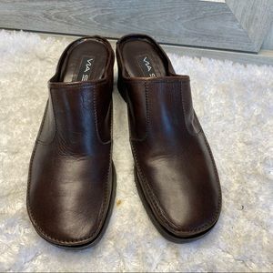 Vintage Via Spiga Brown Leather Wedge Clog Mule 5M 2” heel gorgeous leather pris